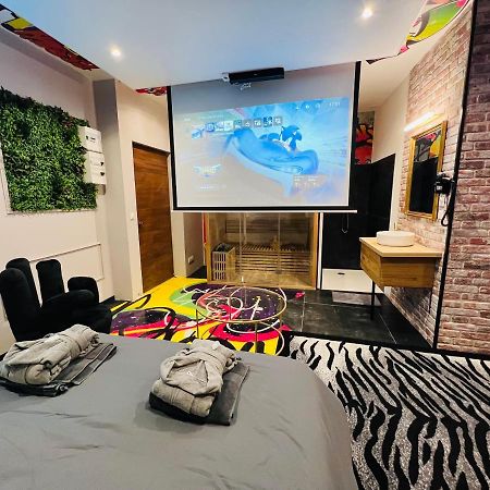 Capsule Street Art - Sauna- Jacuzzi - Playstation 5 - Billard - Netflix - Home Cinema - Terrasse Дуэ Экстерьер фото
