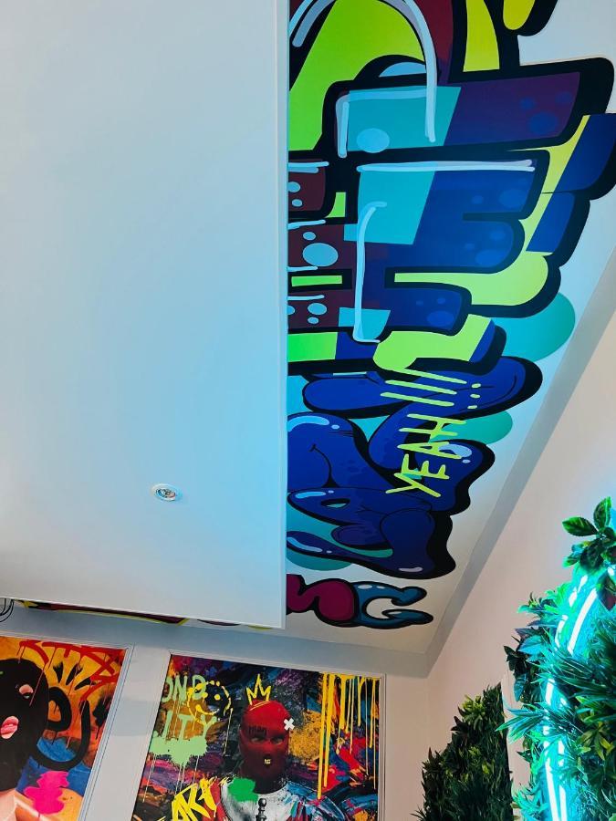 Capsule Street Art - Sauna- Jacuzzi - Playstation 5 - Billard - Netflix - Home Cinema - Terrasse Дуэ Экстерьер фото