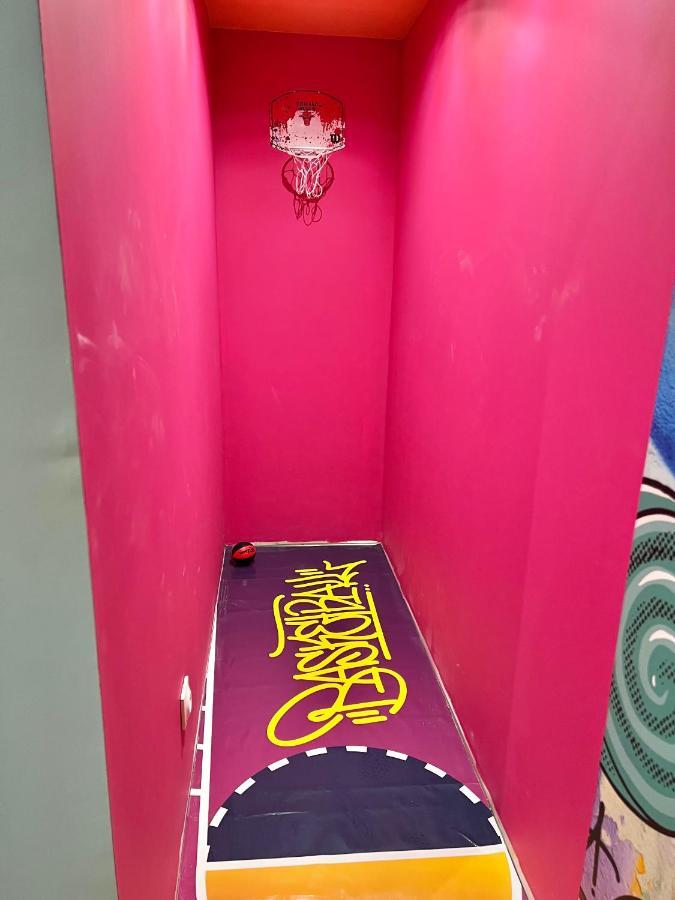 Capsule Street Art - Sauna- Jacuzzi - Playstation 5 - Billard - Netflix - Home Cinema - Terrasse Дуэ Экстерьер фото
